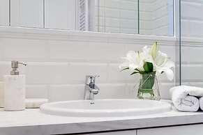 Beachfront Apartments Access to Sauna Fitness