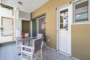 Comfortable and Spacious 2 bdr Apt