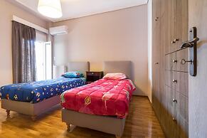 Comfortable and Spacious 2 bdr Apt