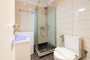 An Impressive 2 bdr Apt in Glyfada