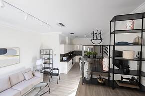 Ancient Athens Great Apt Home Office w Acropolis View