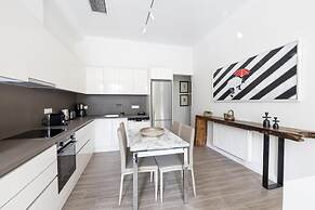 Ancient Athens Great Apt Home Office w Acropolis View