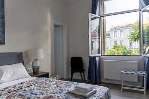 Plaka s Privileged Accommodation