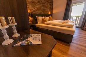 Tevini Boutique Suites - Apartment Fire