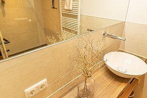 Tevini Boutique Suites - Apartment Fire