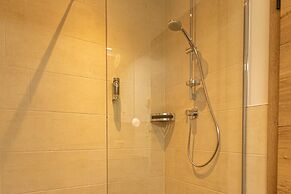 Tevini Boutique Suites - Apartment Fire