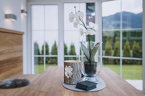 Spa Chalet - Garden Lodge