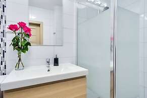 Modern Apartment Close to the Beach