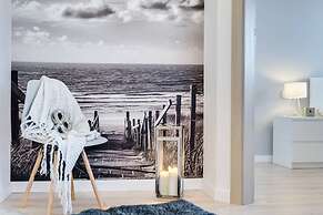 Modern Apartment Close to the Beach