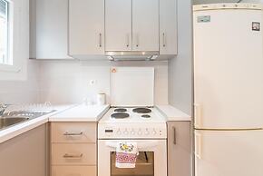 Sweet and Central apt for 2 Fresh Paint feb 2024