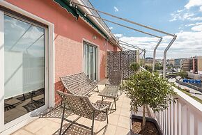 Traveler s Dream 4 Brdm Renovated Penthouse