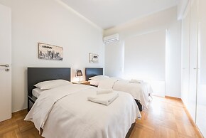 Traveler s Dream 4 Brdm Renovated Penthouse