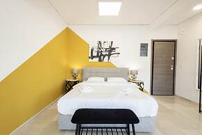 Hip And Fun in Athens Apt A