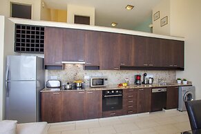 Villa Infinite Aretousa