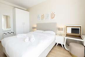 The View in Glyfada With 2 Bedrooms and 2 Bathrooms
