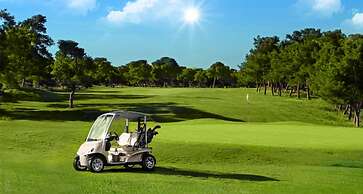 The View in Glyfada With 2 Bedrooms and 2 Bathrooms