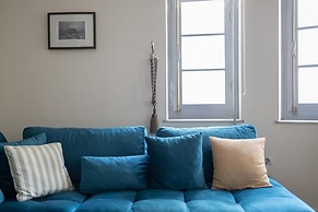 Ideal 4 bdr Apartment in Plaka for 10