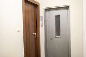 Acropolis Urban Life