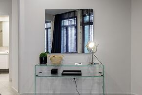 85 sqm in the Heart of Athens w Rooftop Deck