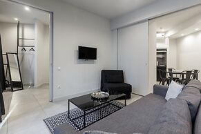 85 sqm in the Heart of Athens w Rooftop Deck