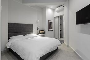 85 sqm in the Heart of Athens w Rooftop Deck