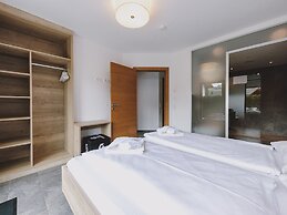 First IN Mountain Chalet C