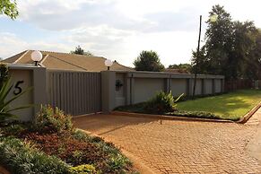 A Pristine B B Located in the Peaceful Suburb of Belvedere Harare - 20