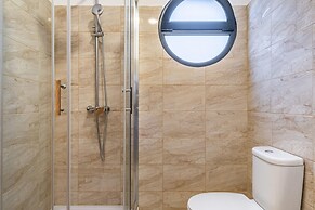 Canhas Residence I by Homie
