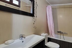 George s Poet Maisonette