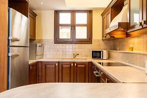 George s Poet Maisonette