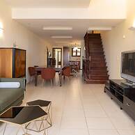 George s Poet Maisonette