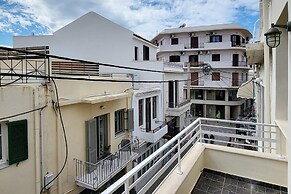 George s Poet Maisonette