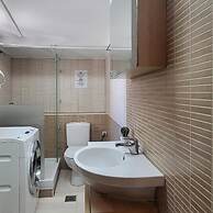 George s Poet Maisonette