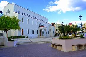 George s Poet Maisonette