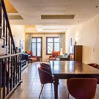 George s Poet Maisonette