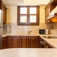 George s Poet Maisonette