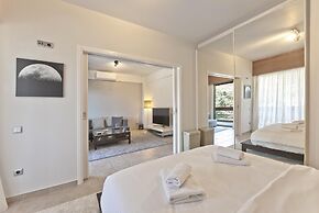 Seascape in Vouliagmeni