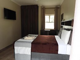 2 Bedroomed Apartment With En-suite and Kitchenette - 2070