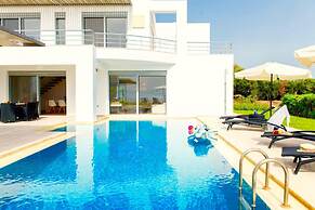 Luxury Villa Stella With Private Swimming Pool