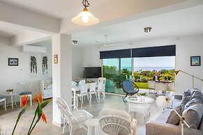 Sirina Waterfront House