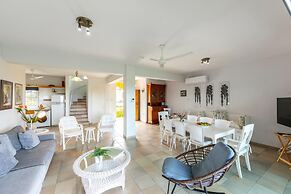 Sirina Waterfront House