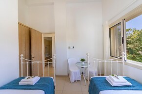 Protaras Artisan Seafront Villa 6