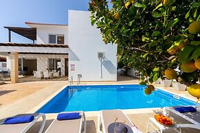 Protaras Sapphire Seaside Villa