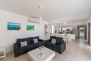 Protaras Sapphire Seaside Villa