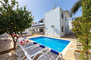 Protaras Sapphire Seaside Villa