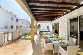 Protaras Sapphire Seaside Villa