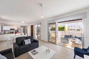 Protaras Sapphire Seaside Villa