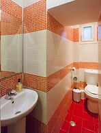 Psyri Neoclassical House w Yard