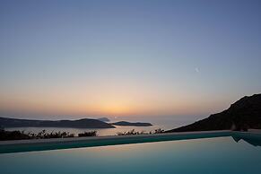 Spacious 6 Bdrm Stone Villa With Pool
