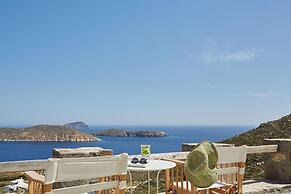 Spacious 6 Bdrm Stone Villa With Pool